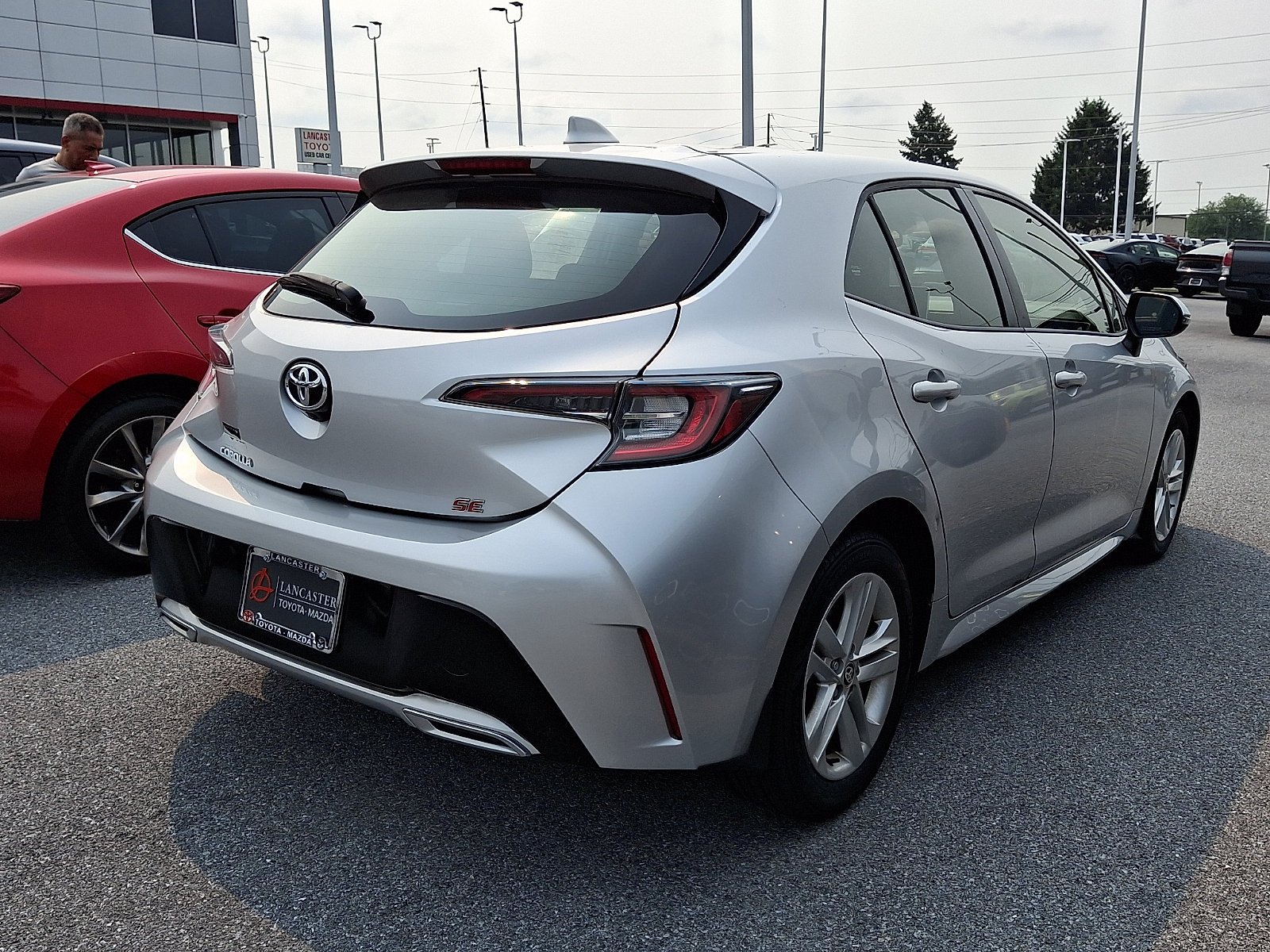 Used 2019 Classic Silver Metallic Toyota SE image 4