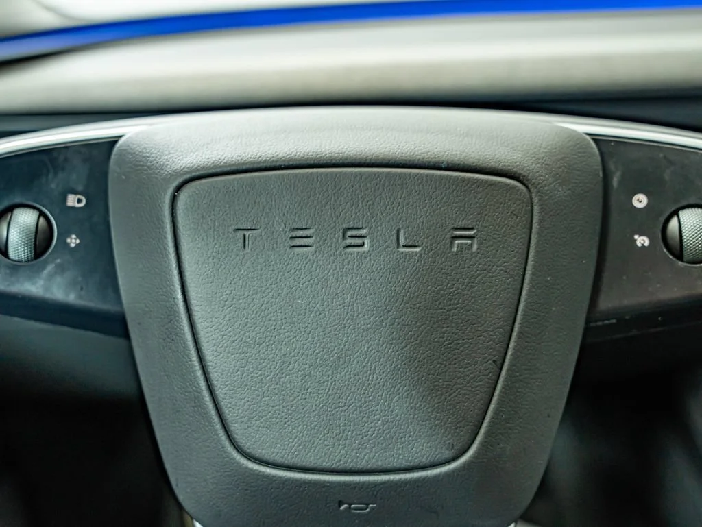 Used 2024 Stealth Gray Tesla  image 21