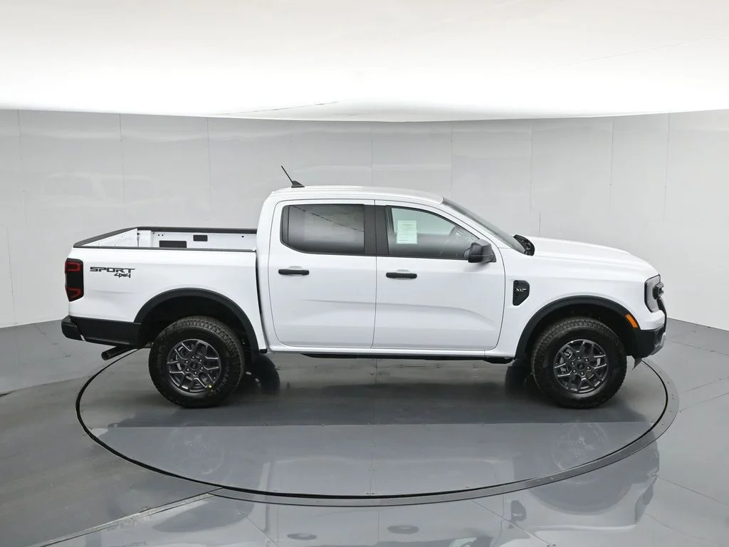 New 2026 Oxford White Ford XLT image 36
