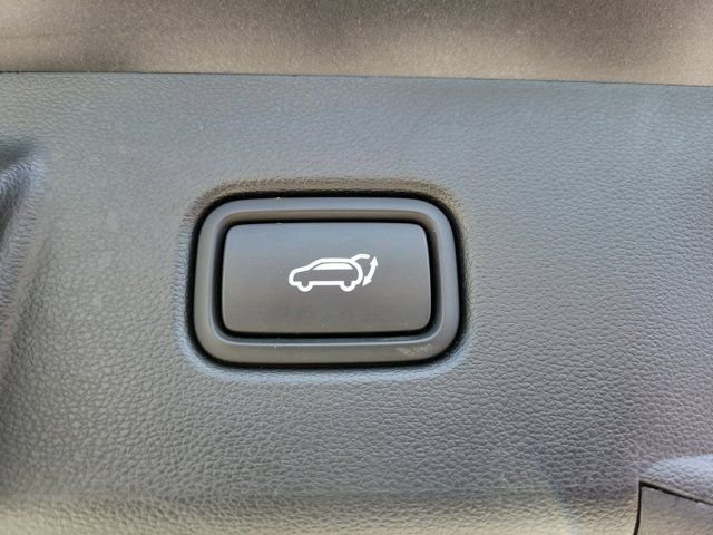 Certified Used 2023 Gray Hyundai SEL image 7