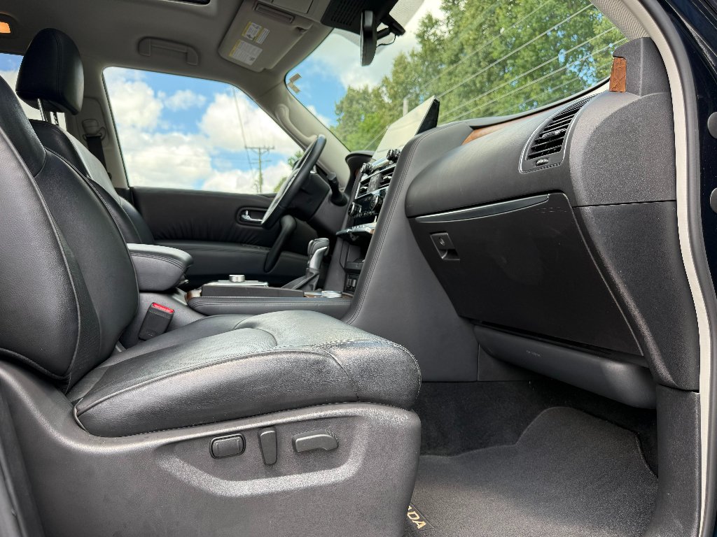 Used 2023 Blue Nissan SL image 30