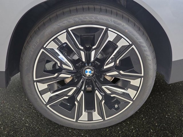 New 2026 Skyscraper Grey Metallic BMW X3 30 image 17