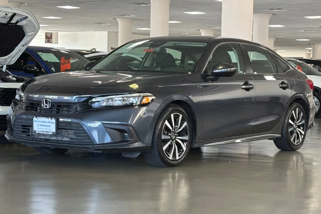 Used 2023 Meteorite Gray Metallic Honda EX image 11