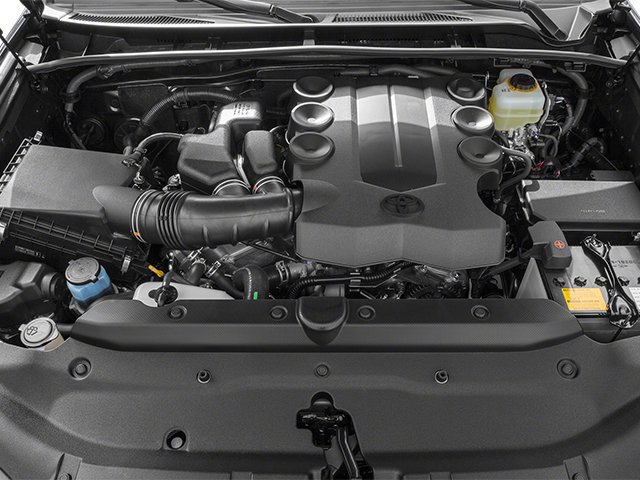 Used 2014 White Toyota SR5 image 13