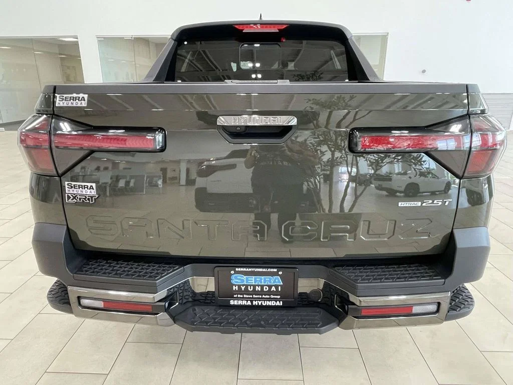 Certified Used 2025 Green Hyundai XRT image 4