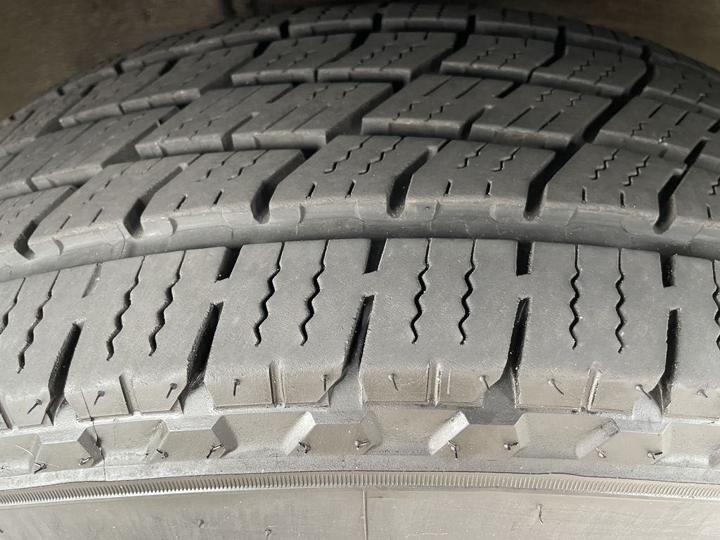 Used 2015 Black Toyota LE image 29