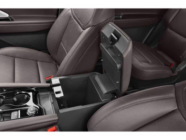 New 2027 Star White Metallic Tri-Coat Ford Platinum image 11