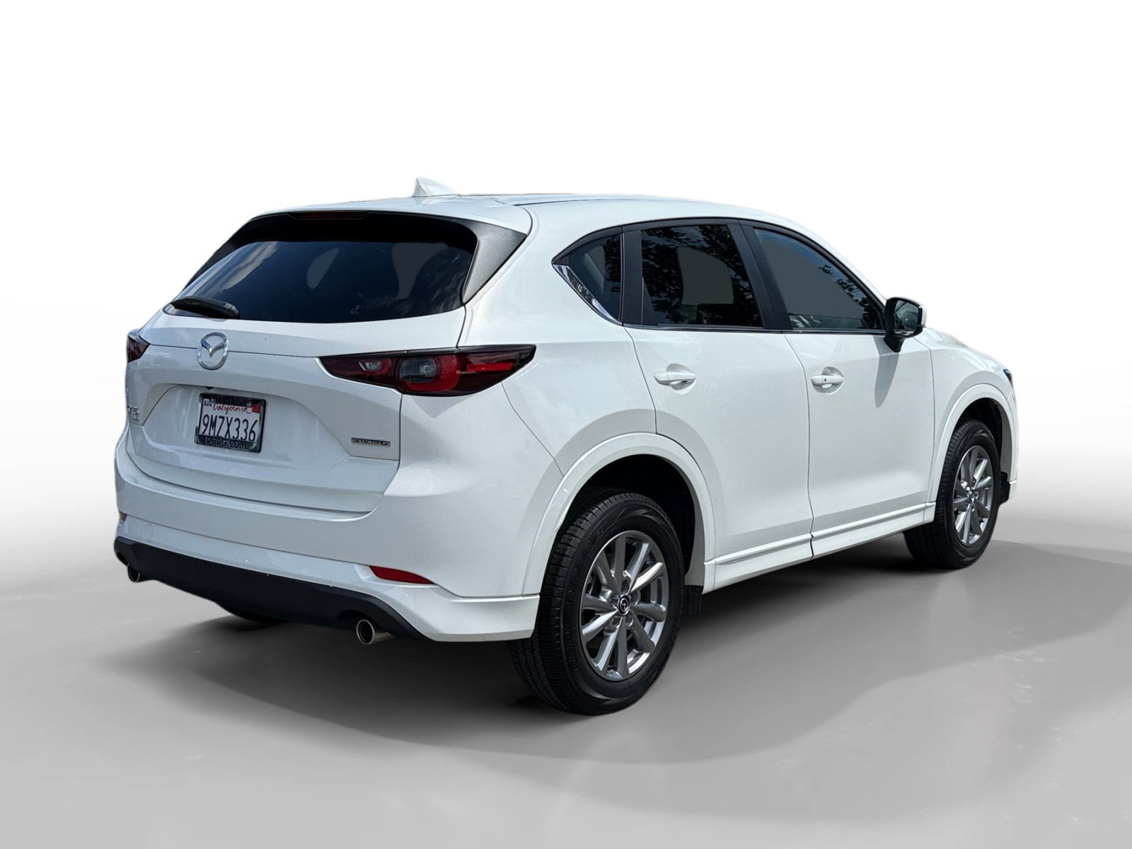 Certified Used 2024 White Metallic Mazda 2.5 S Select Package image 5