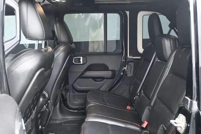 Certified Used 2020 Black Clearcoat Jeep Unlimited Rubicon image 5