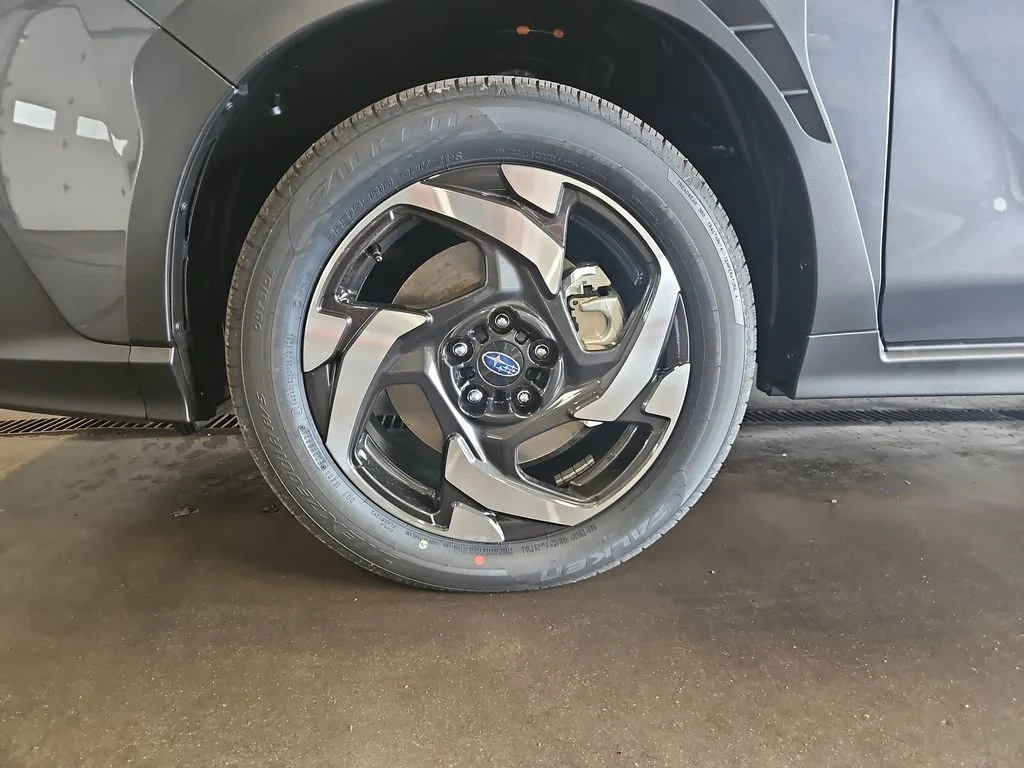 New 2026 MAGNETITE GRAY PEARL Subaru Limited Hybrid image 21