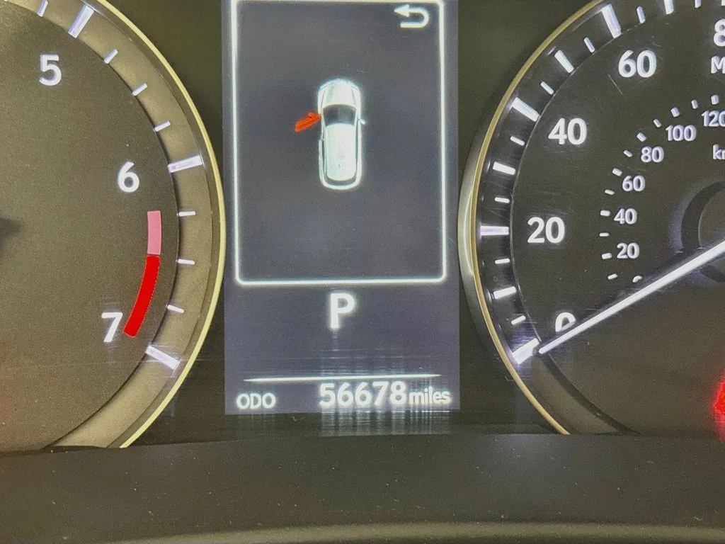 Used 2021 Nori Green Pearl Lexus  image 13