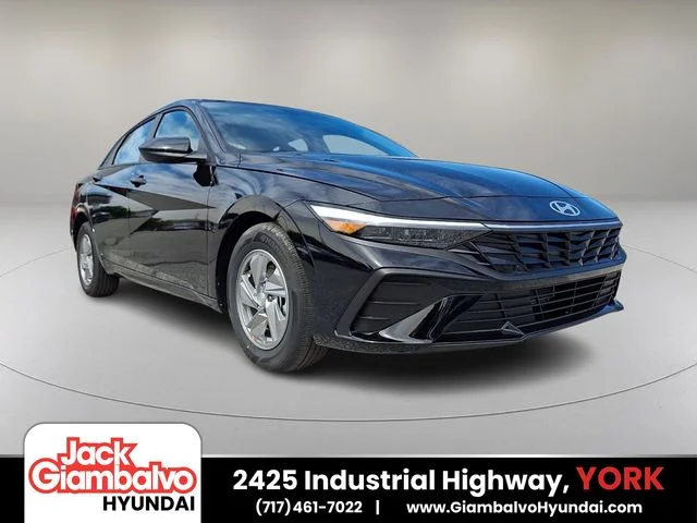 New 2026 Black Hyundai SE image 1