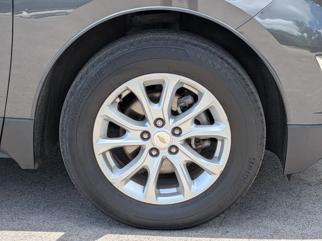Used 2018 Gray Chevrolet LS image 9