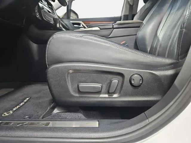 Used 2017 White Lexus 350 image 31