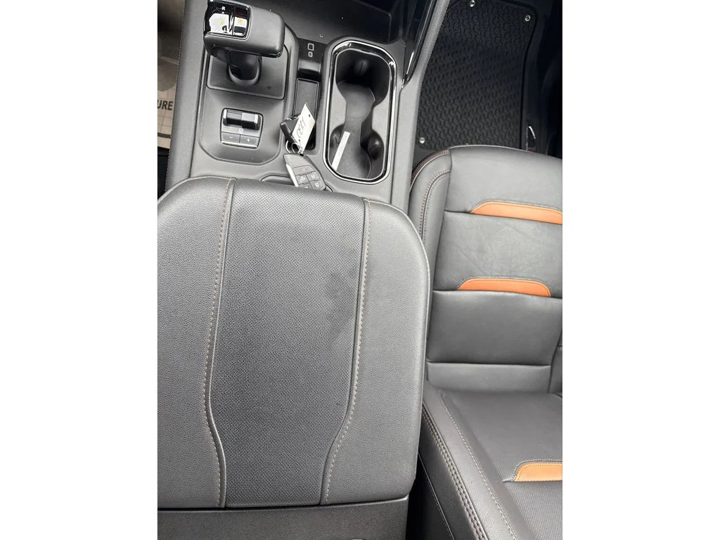 2024 GMC Sierra 1500 AT4 - Photo 12