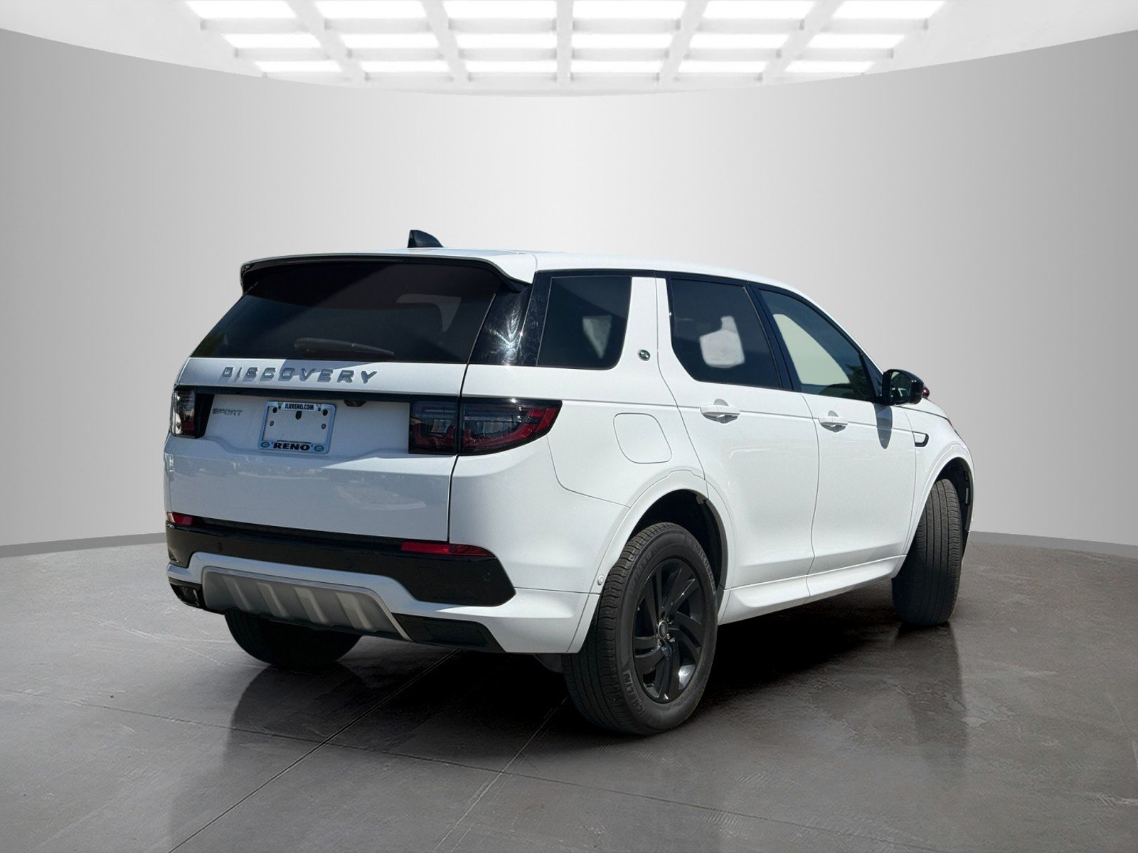 Used 2025 Fuji White Land Rover S image 5