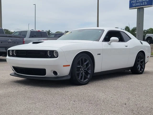 Used 2023 White Dodge R/T image 31