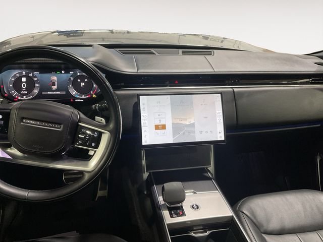 Used 2024 Gray Land Rover SE image 18