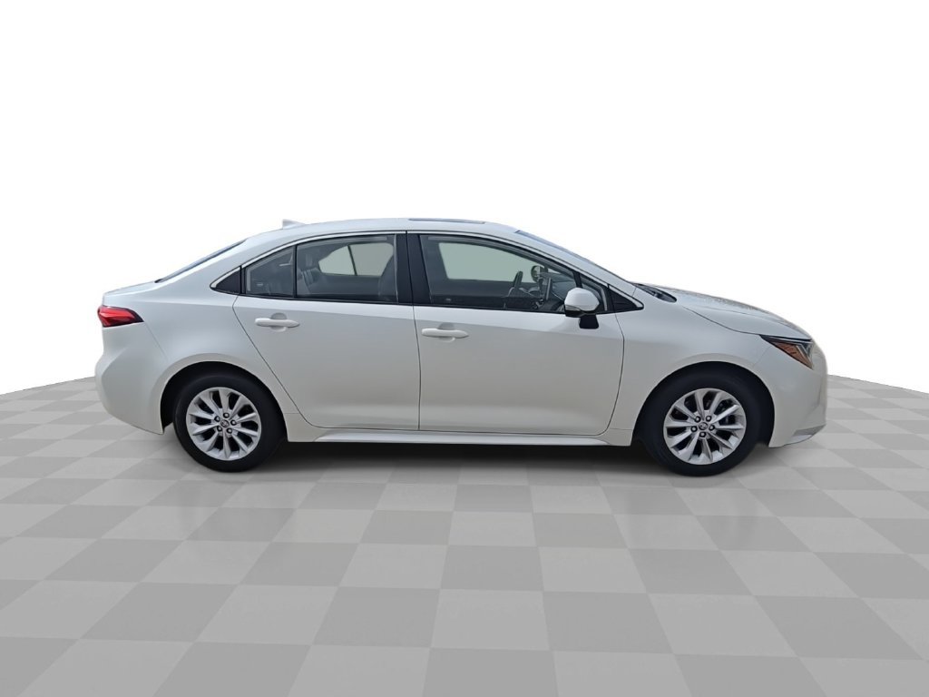 Certified Used 2020 White Toyota XLE image 9