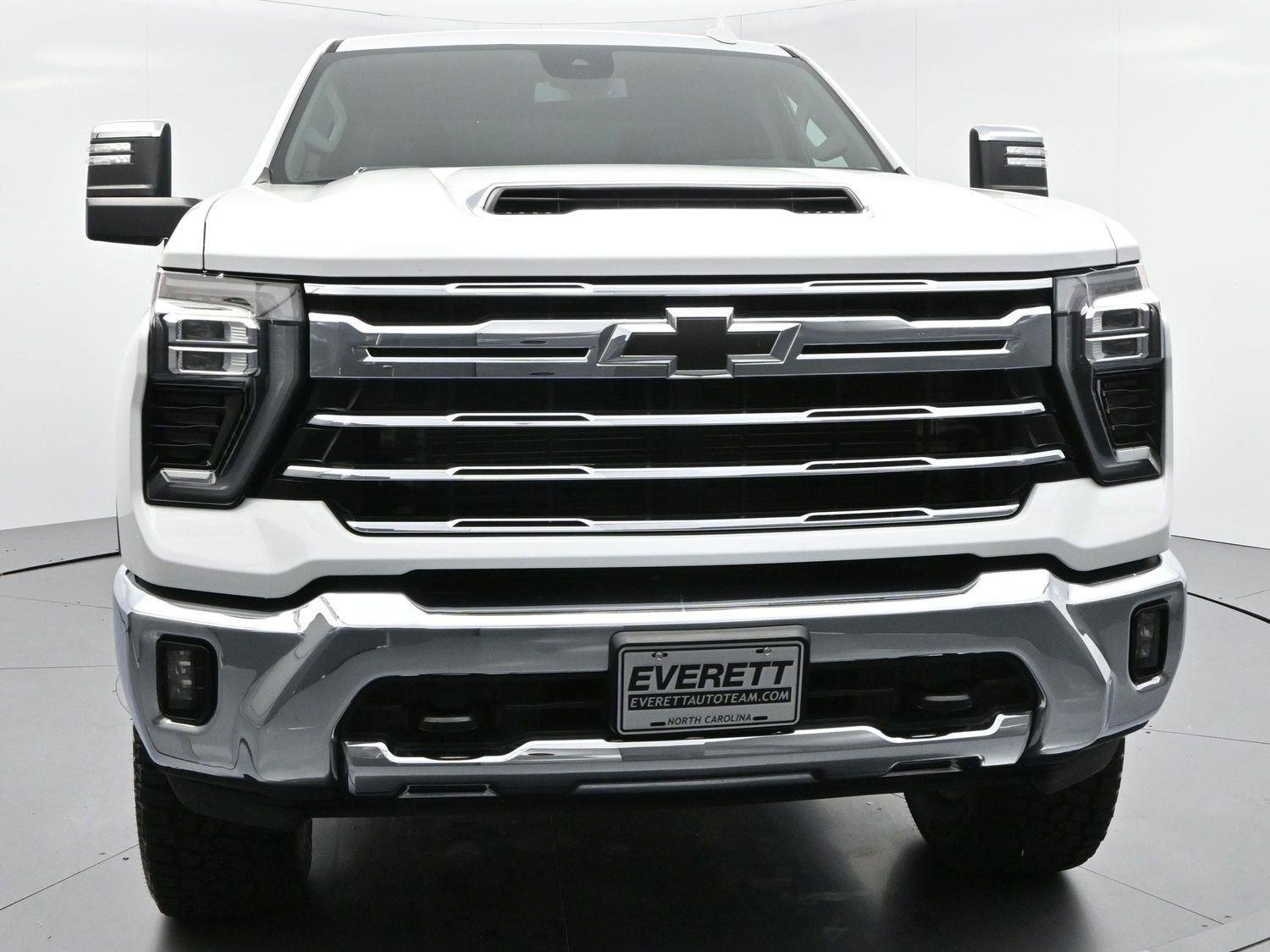 Used 2024 Summit White Chevrolet LTZ image 2
