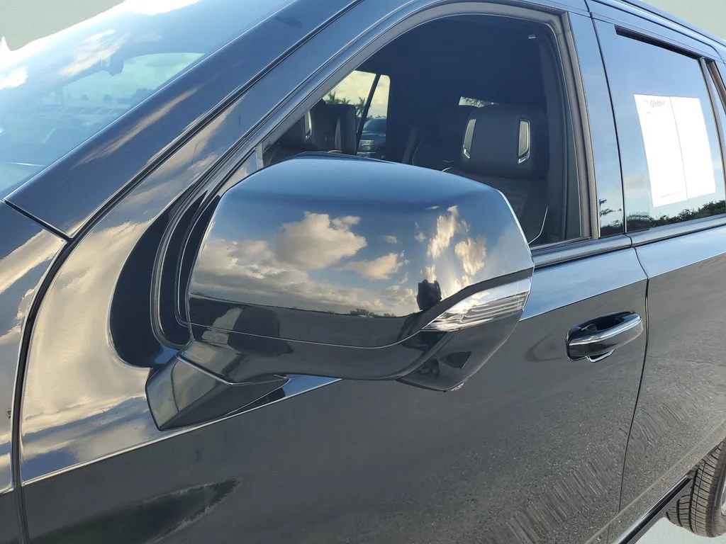 Used 2022 Black Raven Cadillac Sport Platinum image 11