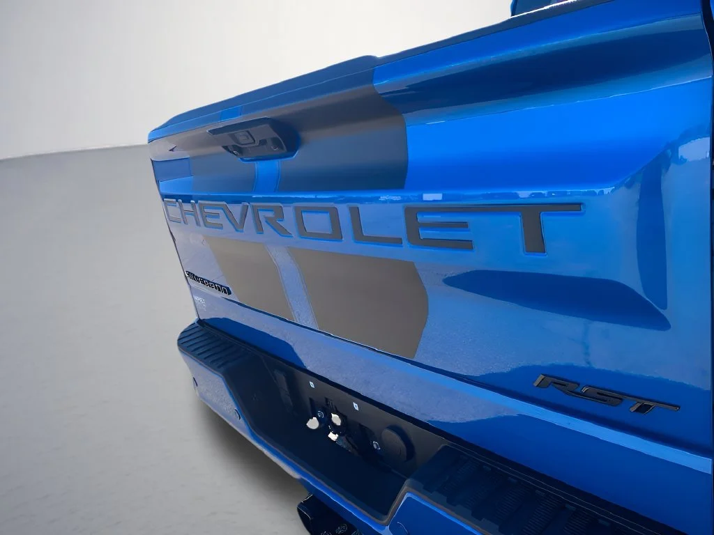 Used 2022 GLACIER BLUE METALLIC Chevrolet RST image 39