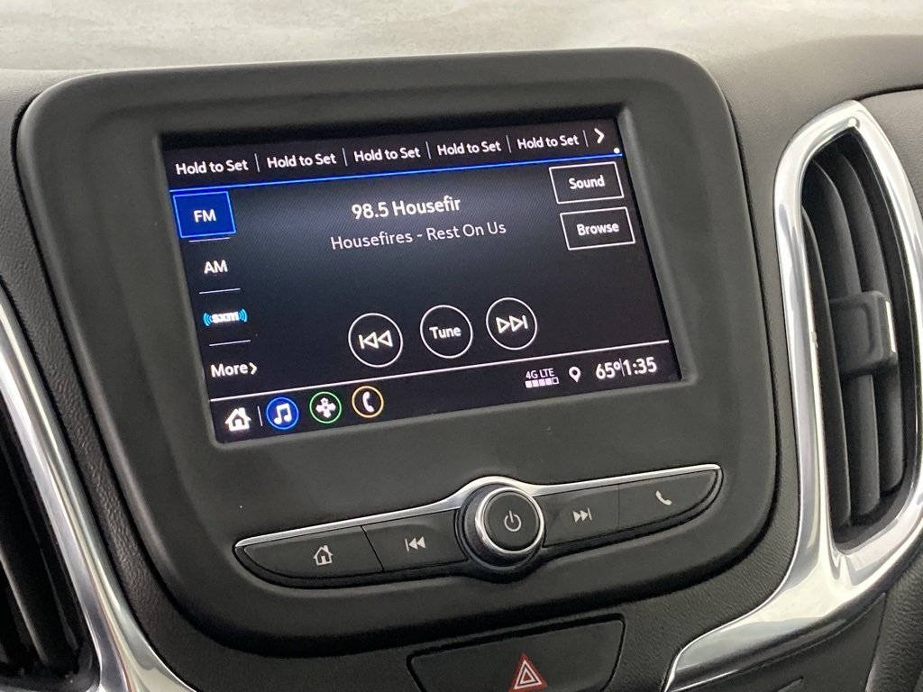 2020 Chevrolet Equinox LT photo 3