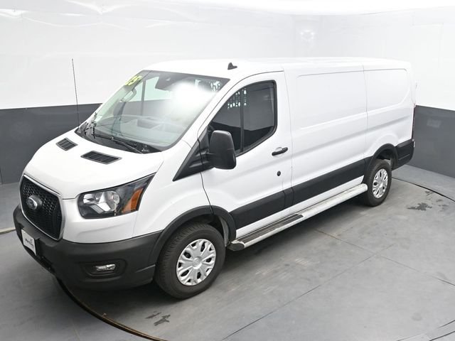 Used 2025 White Ford Base image 31