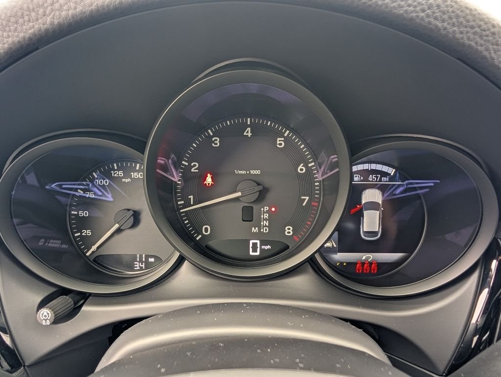 2026 Porsche Macan T - Photo 22