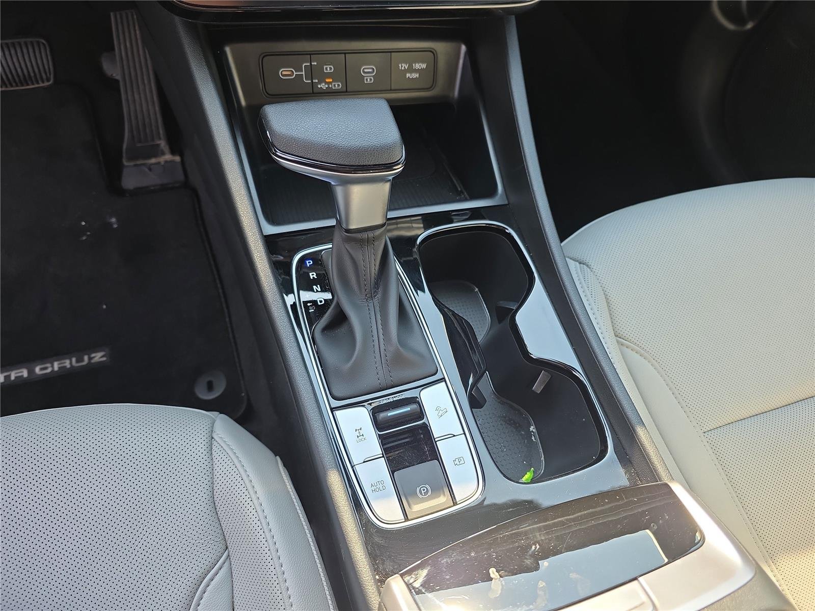 Used 2025 Phantom Black Hyundai Limited image 21