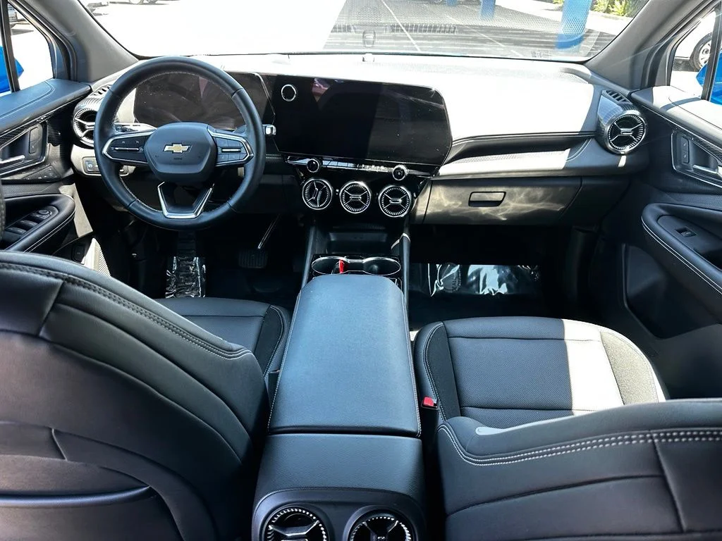 Used 2024 Blue Chevrolet LT image 18