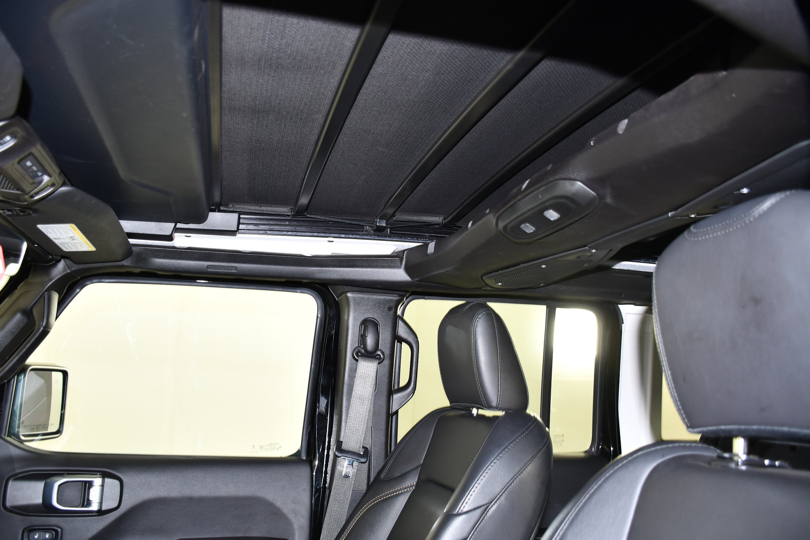 Used 2024 Black Clearcoat Jeep Sahara image 39
