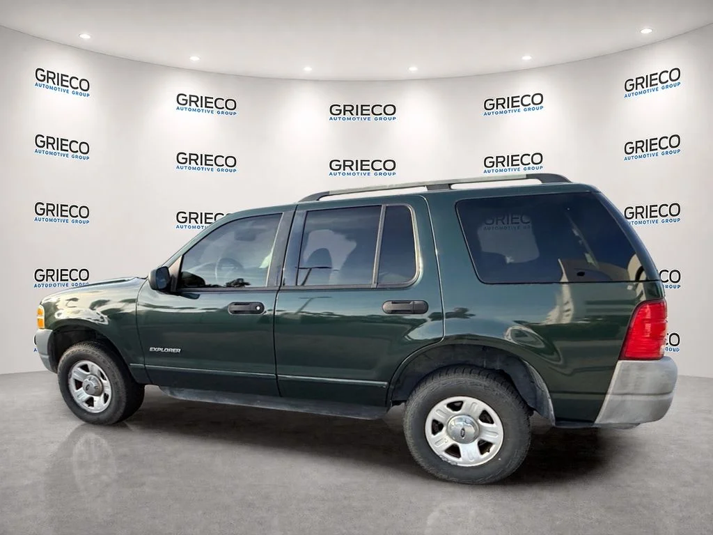 Used 2002  Ford XLS image 5