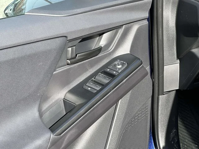 2026 Toyota bZ XLE - Photo 29