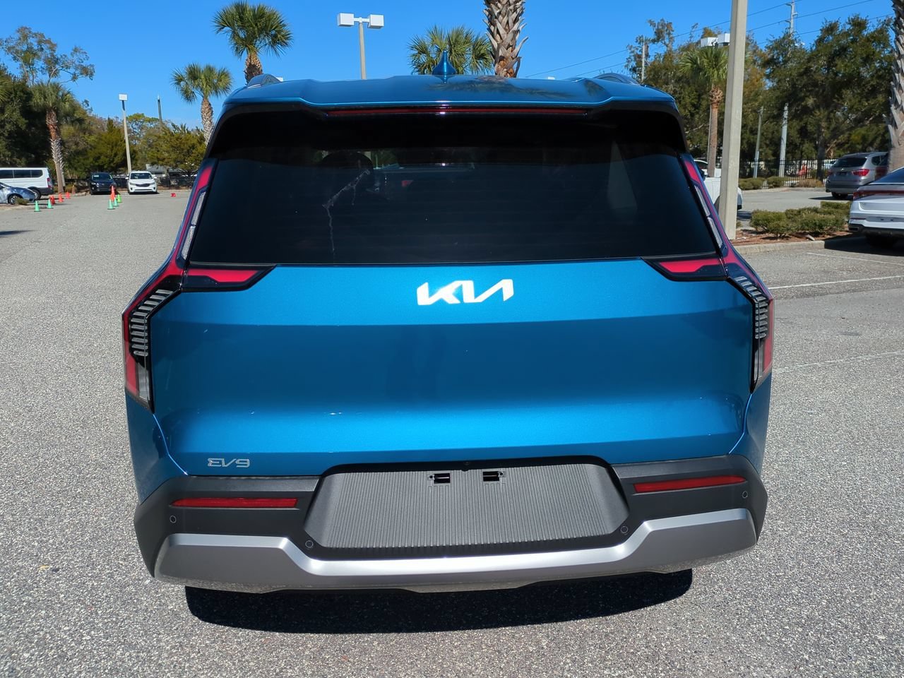New 2026 Ocean Blue Kia Wind image 6
