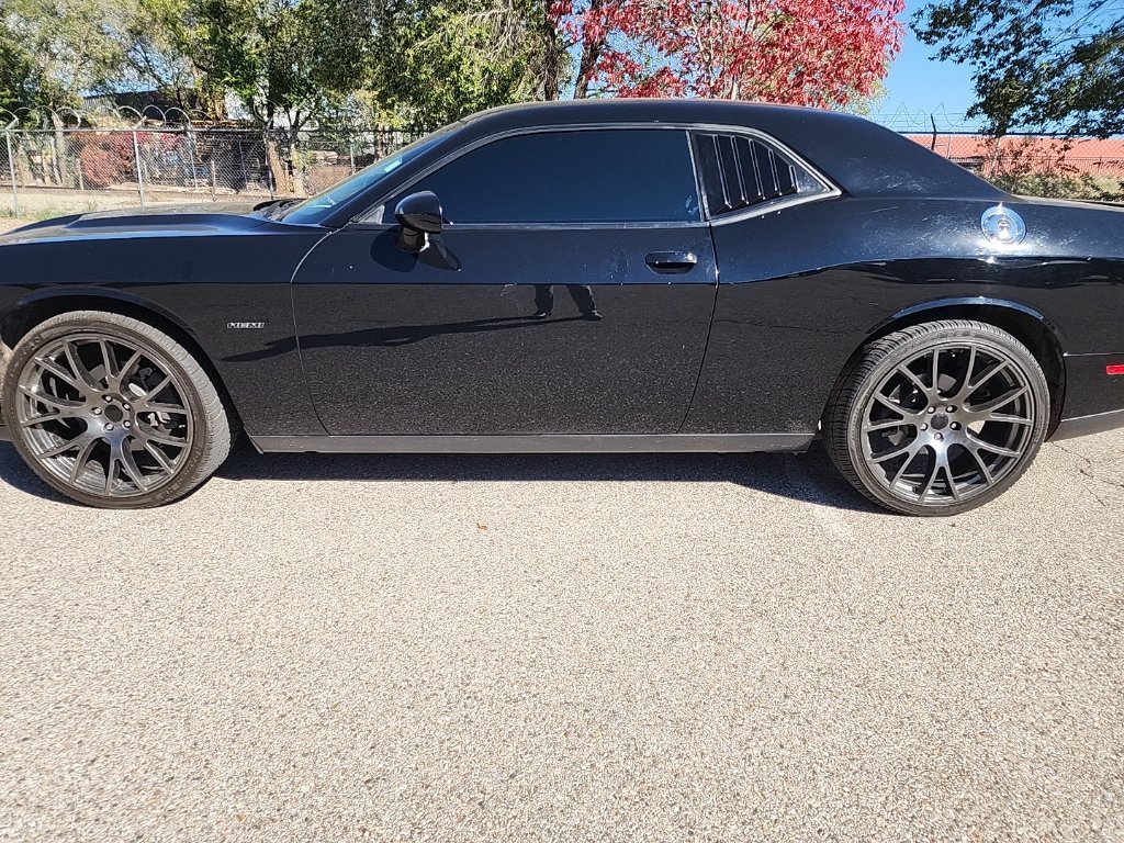 Used 2017 Black Dodge R/T image 9