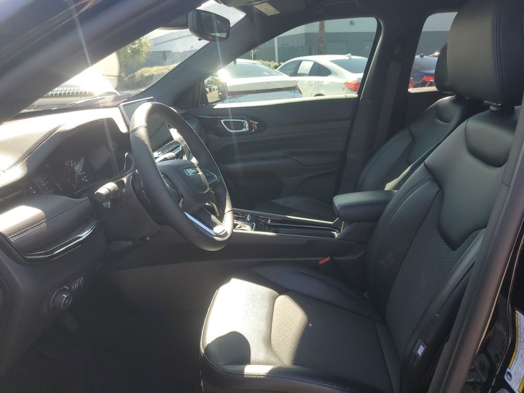 Used 2026 Black Jeep Latitude image 13