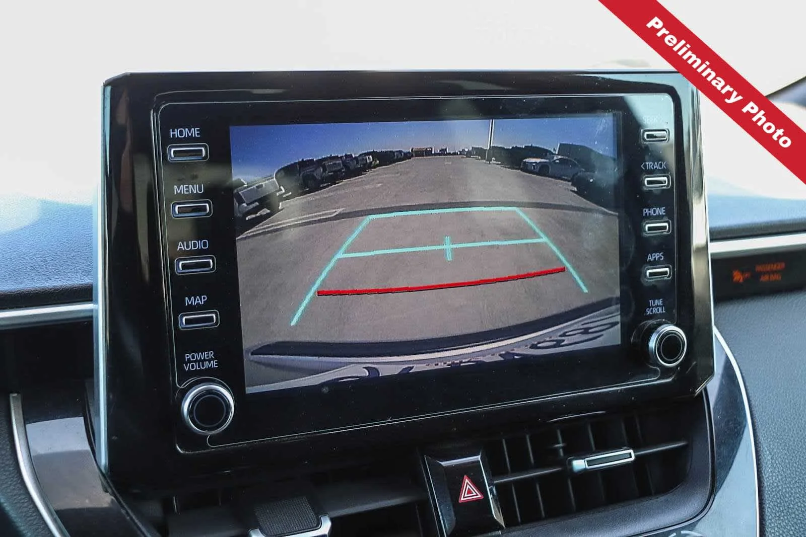 Used 2020 Classic Silver Metallic Toyota SE image 19