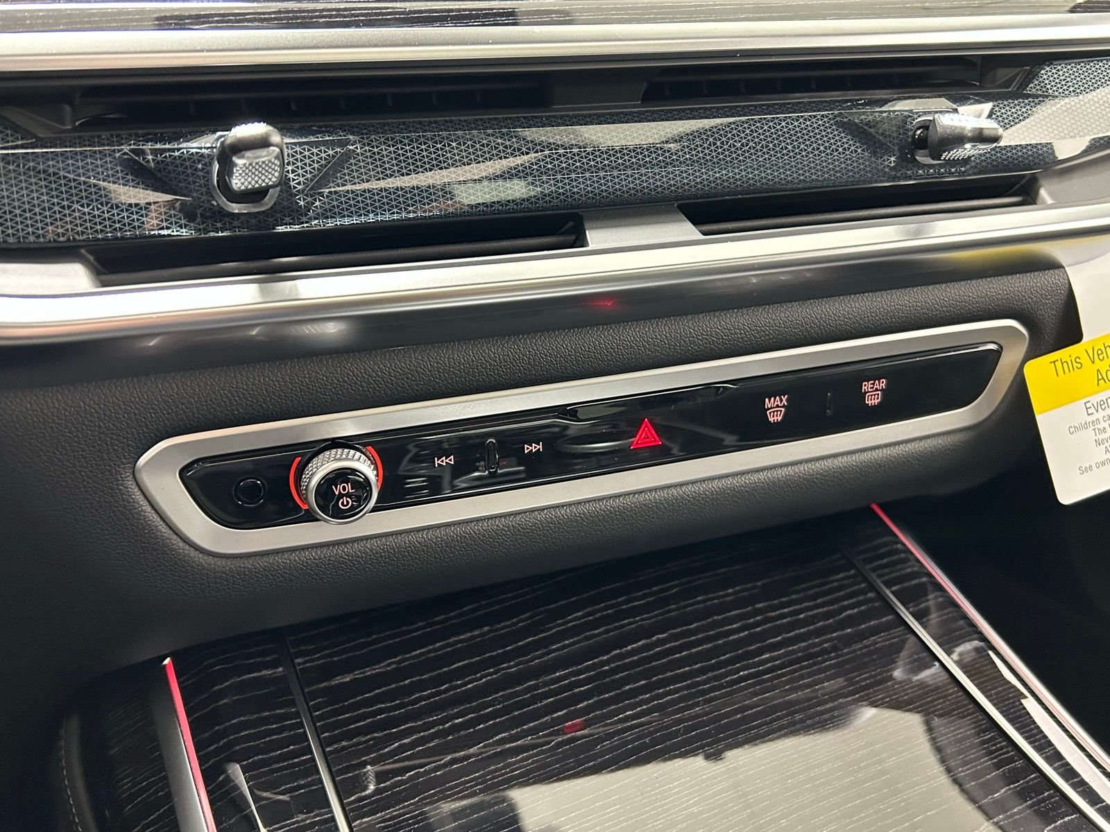New 2026 Skyscraper Grey Metallic BMW xDrive40i image 28