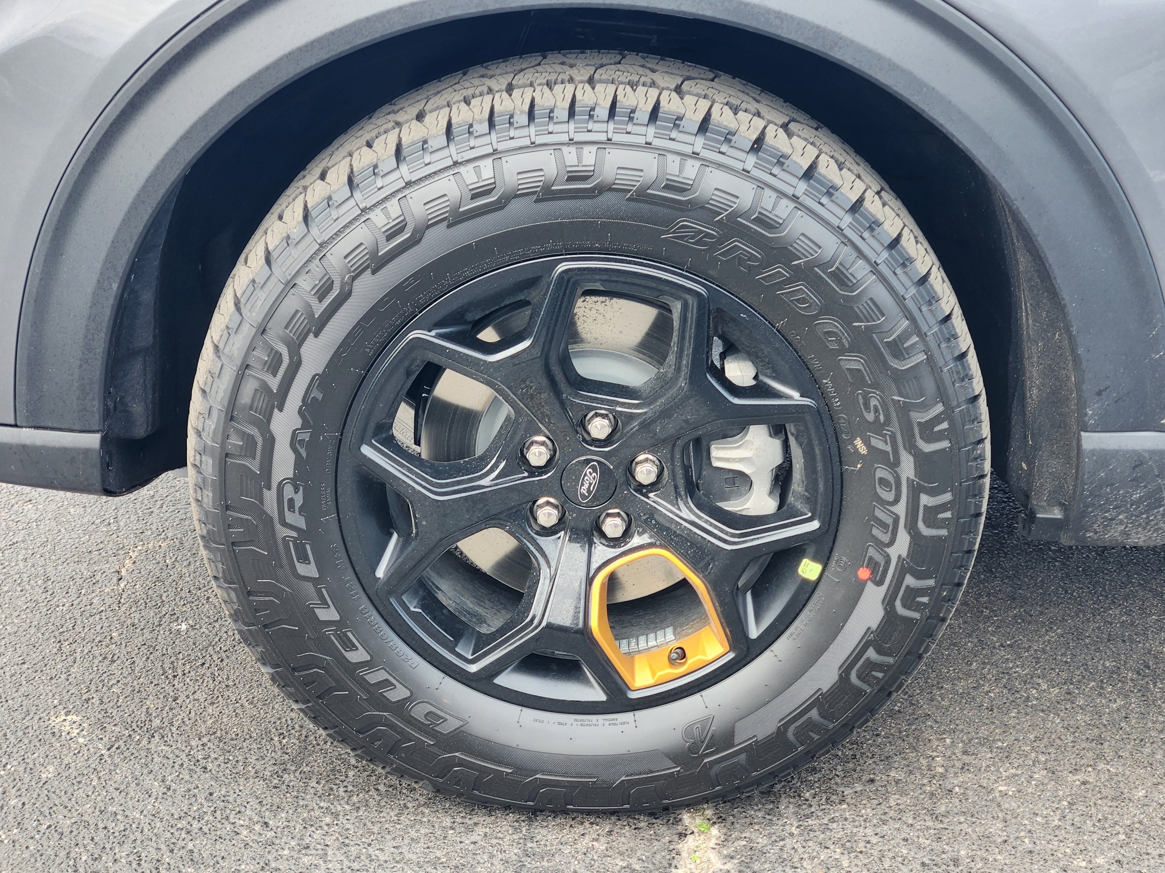 New 2026 Carbonized Gray Metallic Ford Tremor image 7