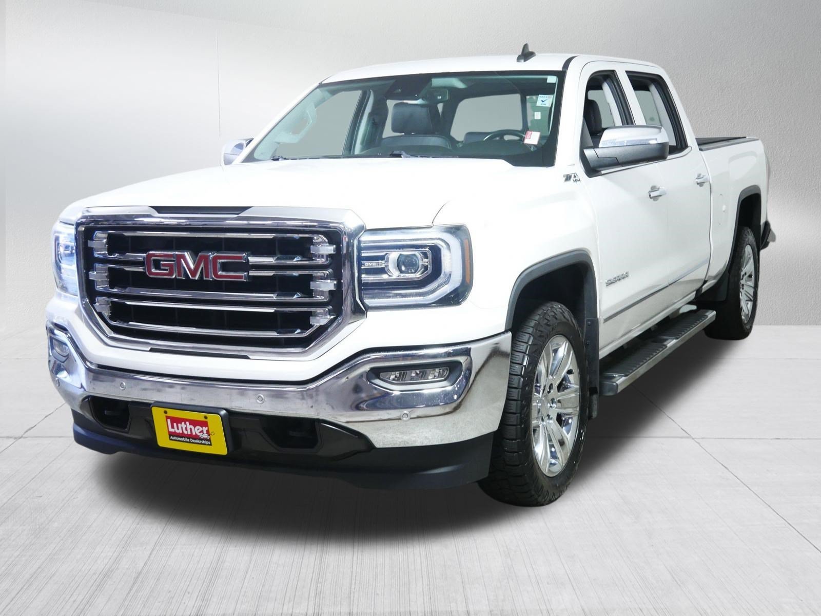 Used 2018 WHITE FROST TRICOAT GMC SLT image 3