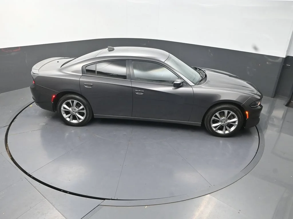 Used 2020 Gray Dodge SXT image 22