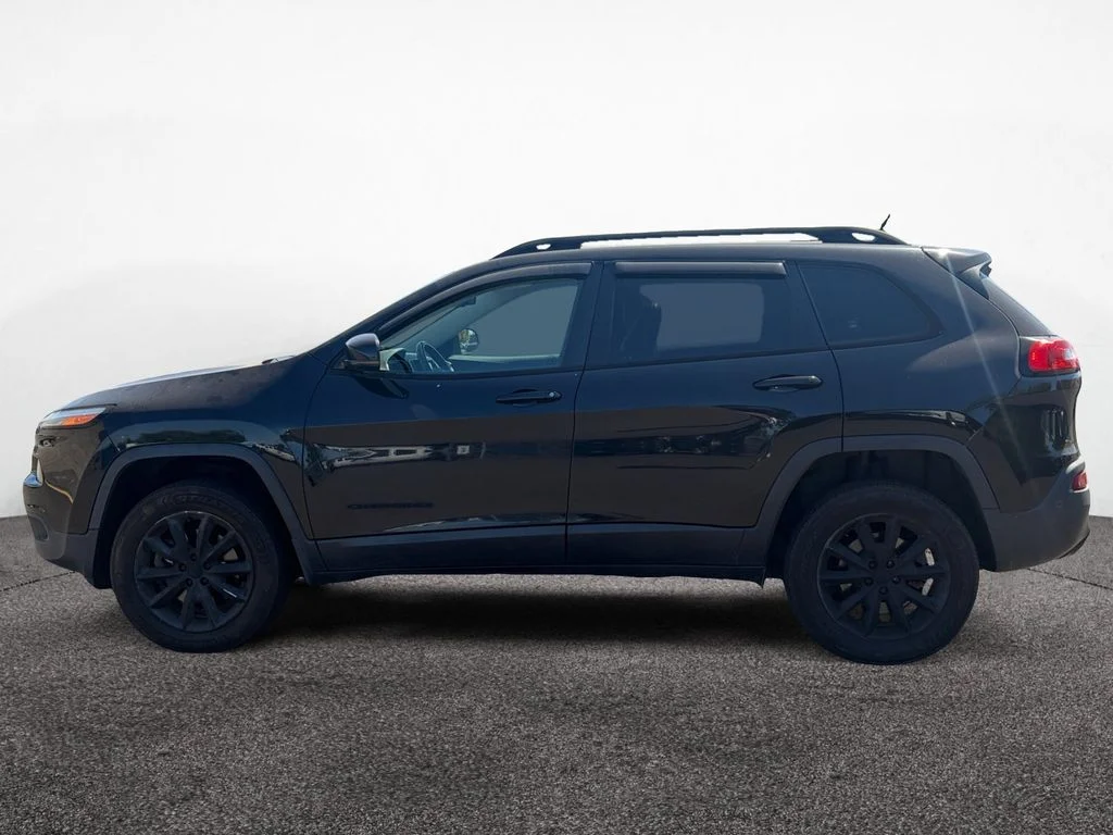 Used 2015 Jeep Cherokee Limited with VIN 1C4PJMDS2FW706133 for sale in McMinnville, OR