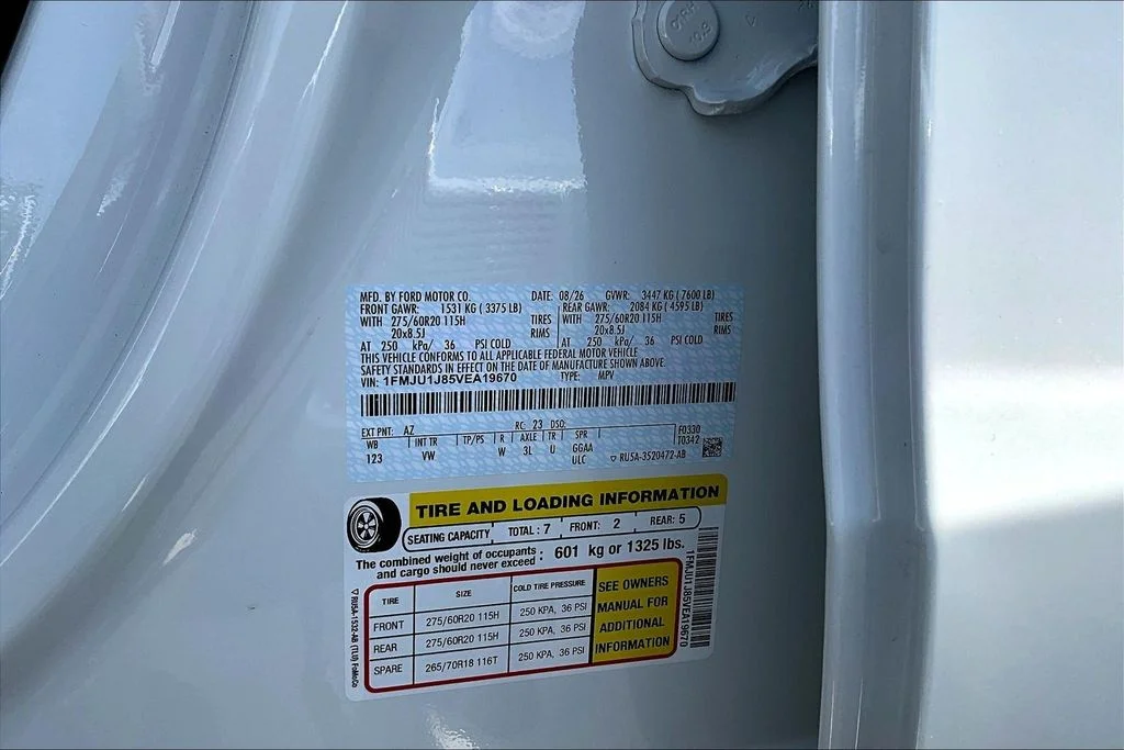 New 2027 Star White Metallic Tri-Coat Ford Active image 8