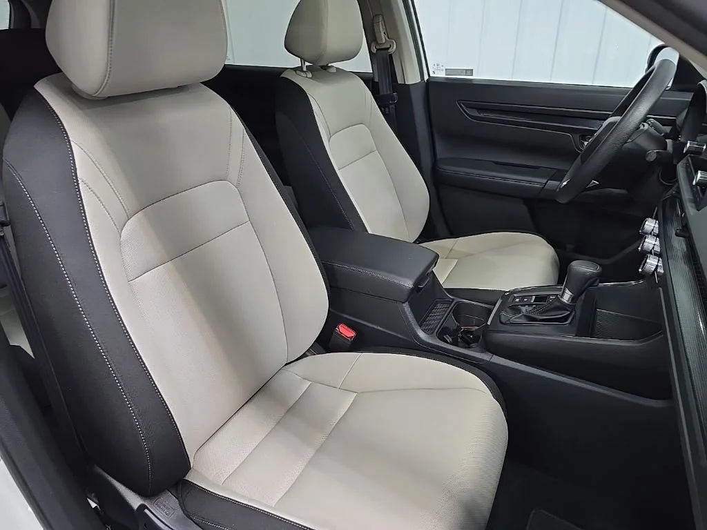 Used 2024  Honda EX image 16
