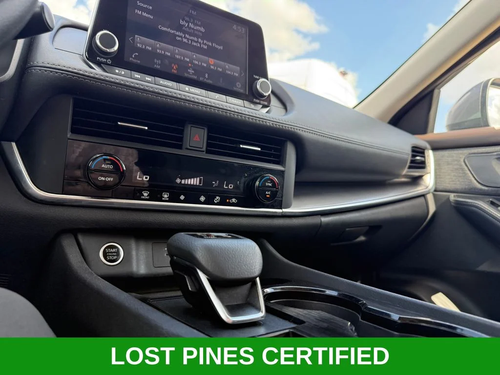 Used 2023 Gray Nissan SV image 15
