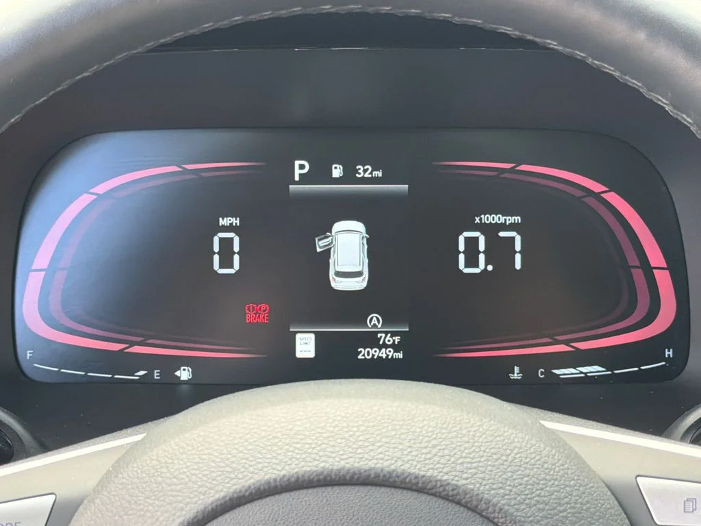 Used 2025 White Hyundai XRT image 27