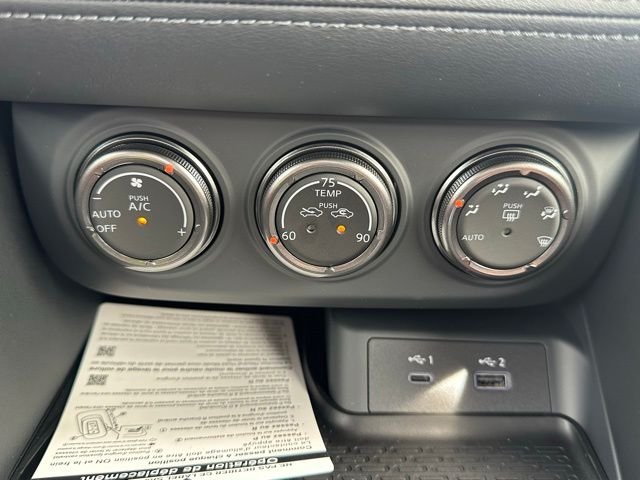 2025 Nissan Z NISMO - Photo 15