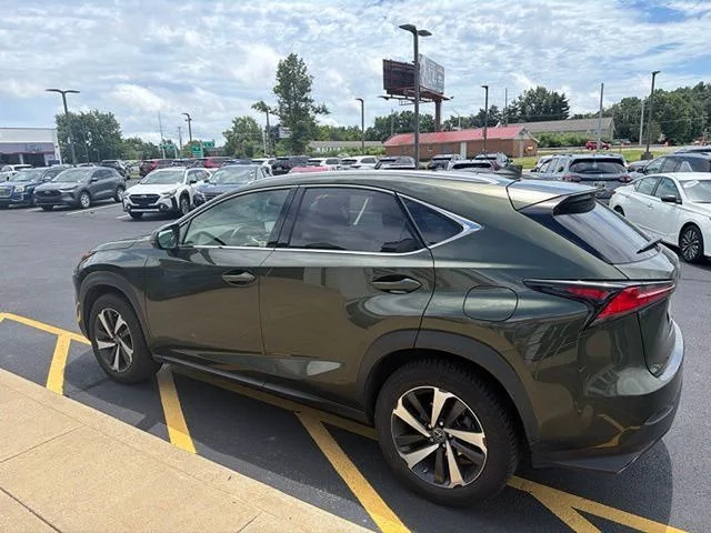Certified Used 2021 NORI GREEN PEARL Lexus 300 Base image 17
