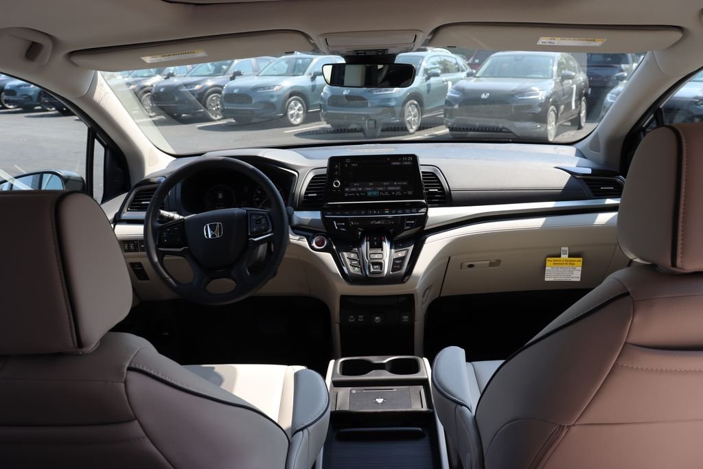 Used 2026 Gray Honda Touring image 19